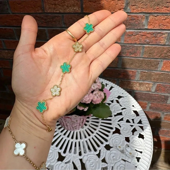 Green Alhambra 18K Gold Stainless Steel Waterproof Bracelet - Picture 8 of 16